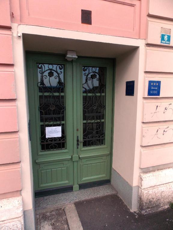 Rooms Center Demetrova Ριέκα Εξωτερικό φωτογραφία